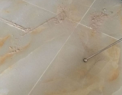 山亭瓷砖空鼓维修公司分享粘合剂选择不当在瓷砖铺贴过程中可能导致以下问题